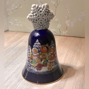 Avon Collectible Bell with Snowflake Topper-1987